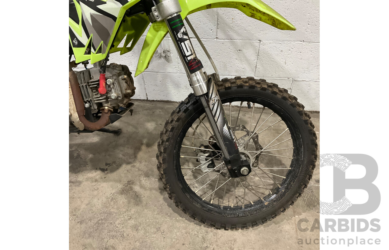 THUMPStar YX-R Dirt Bike