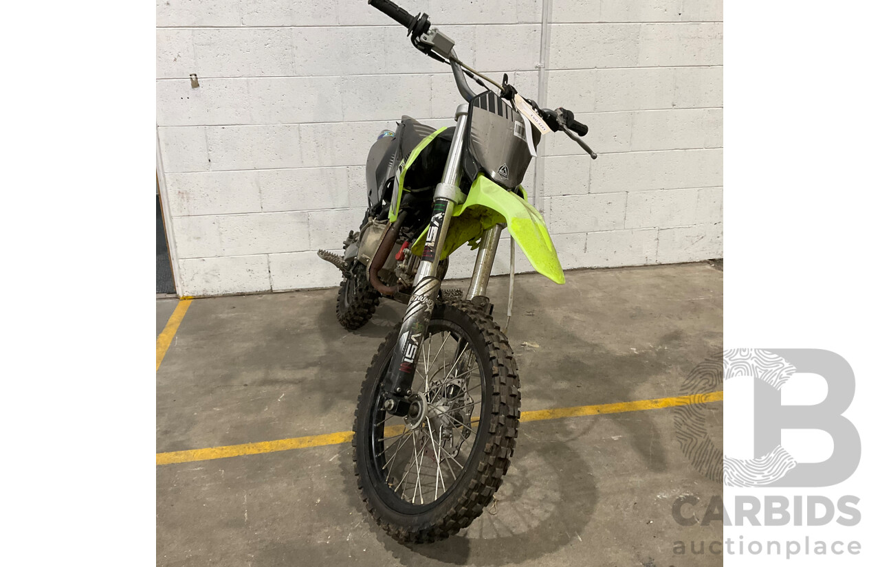 THUMPStar YX-R Dirt Bike