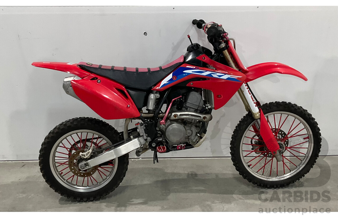 Honda CRF 150R Dirt Bike