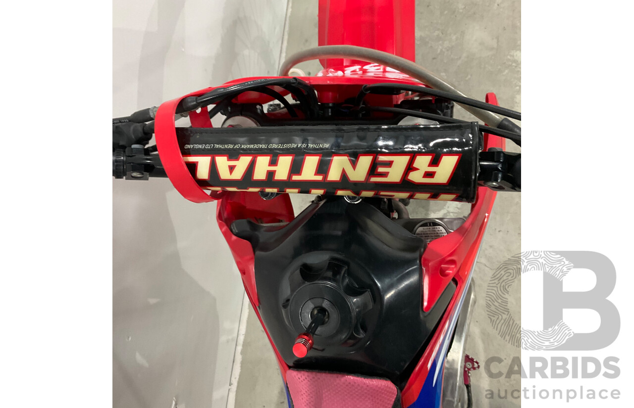 Honda CRF 150R Dirt Bike