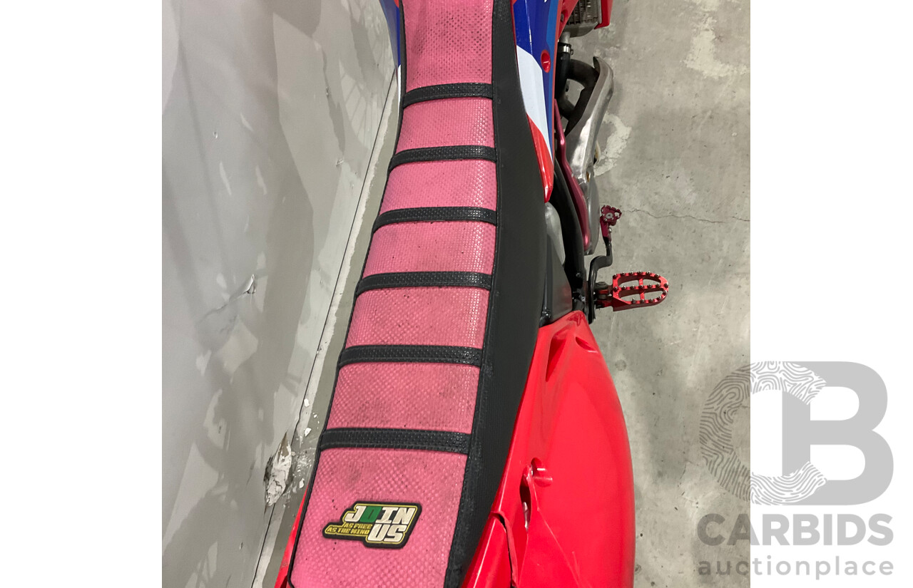 Honda CRF 150R Dirt Bike
