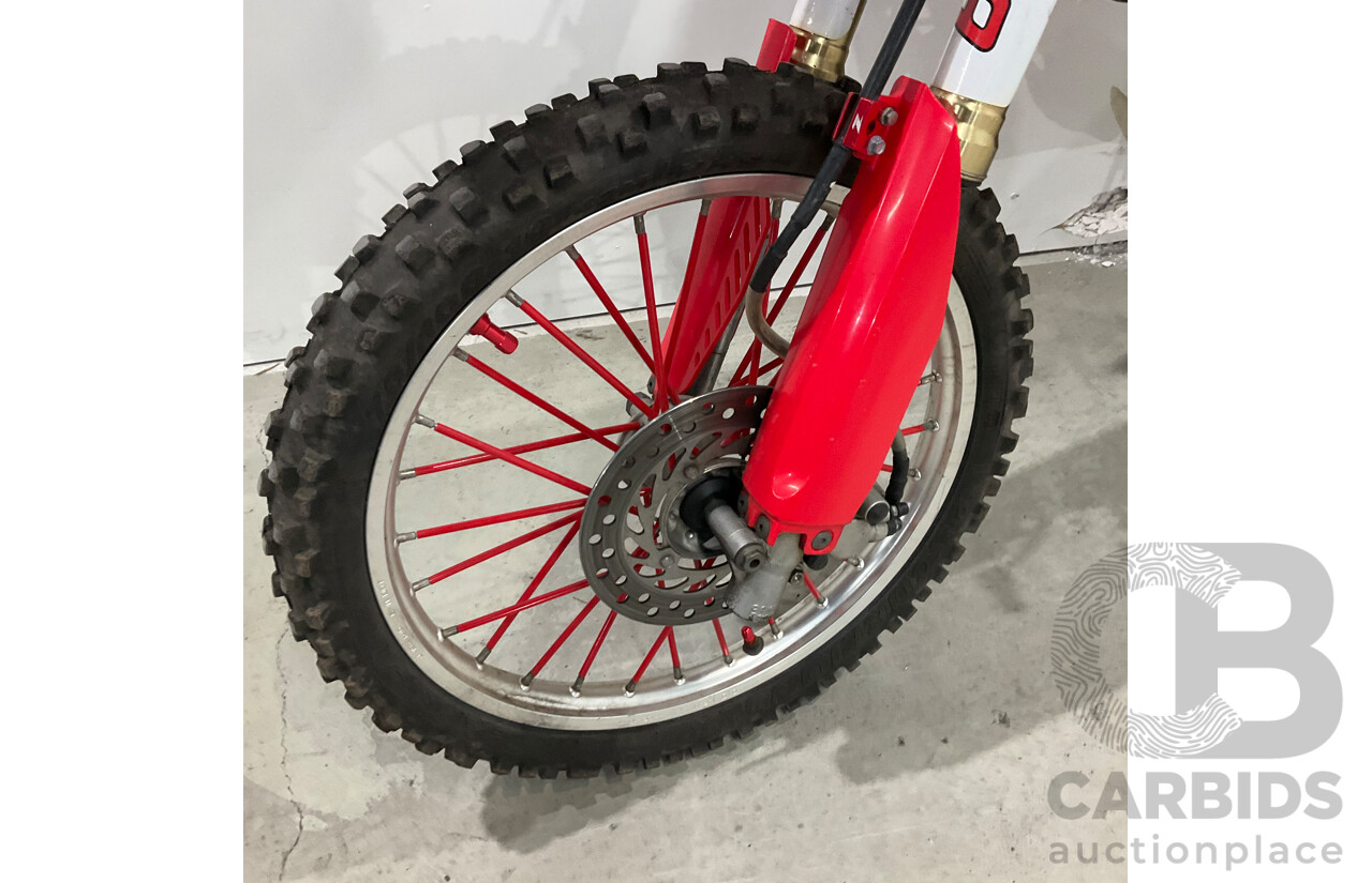 Honda CRF 150R Dirt Bike