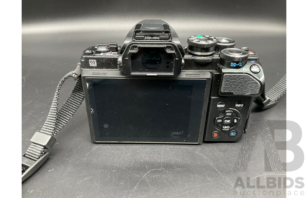 OLYMPUS OM-D E-M10 Mark III Camera and Accessories