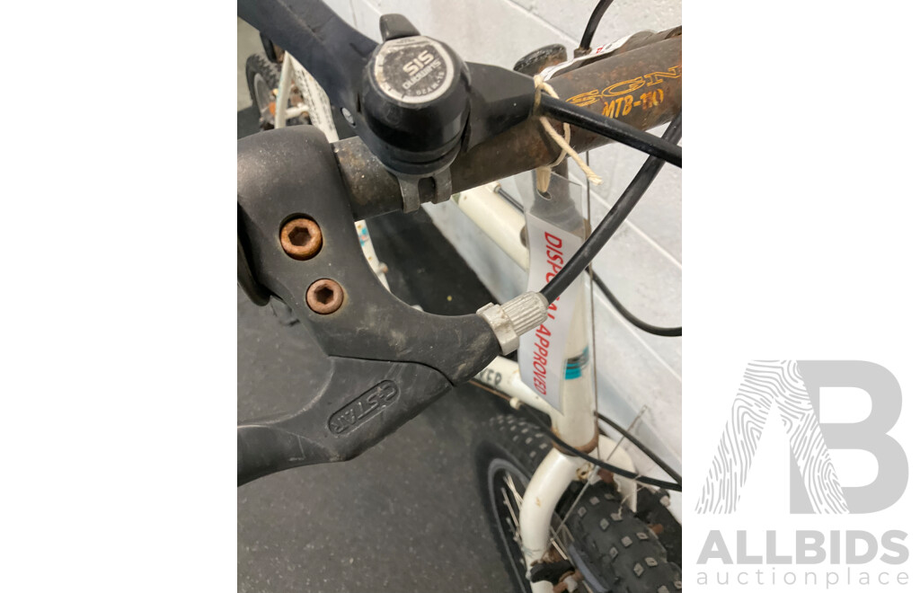 SHOGUN Trail Breaker Mountain Bike