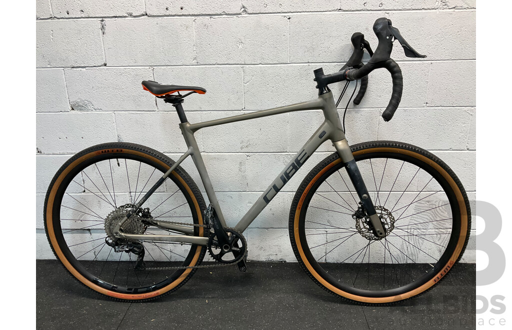 CUBE Nuroad EX Gravel Bike