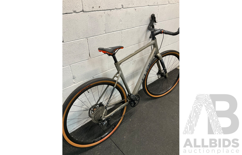 CUBE Nuroad EX Gravel Bike