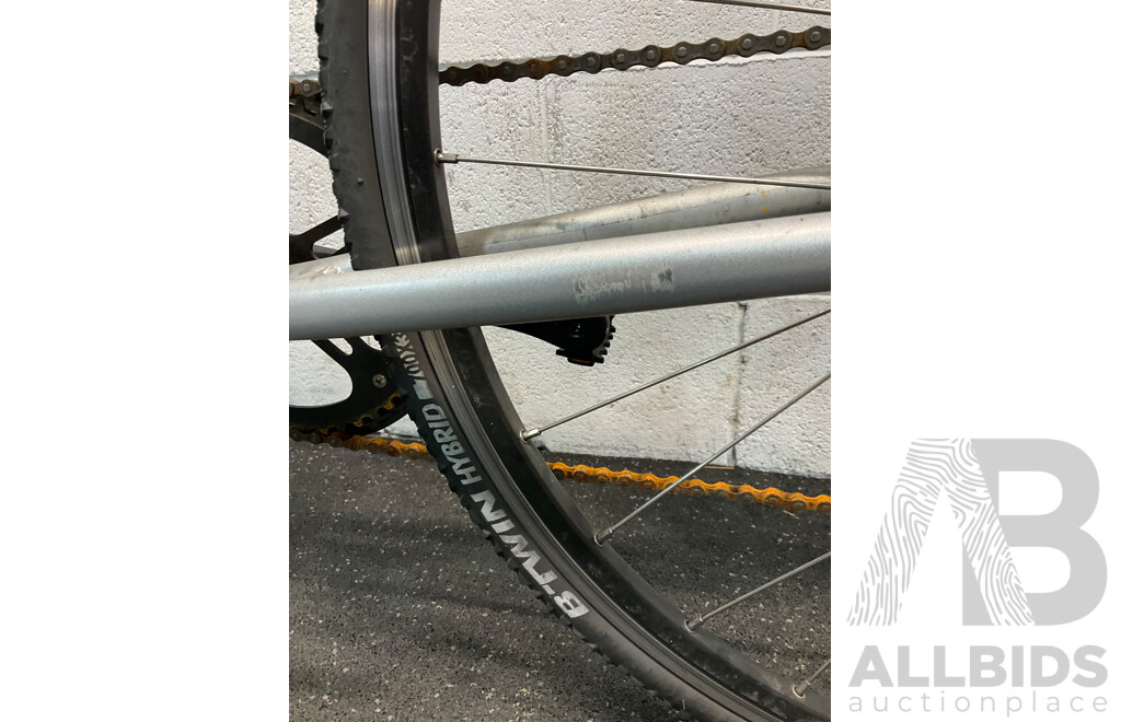 B'TWIN Triban Flat Bar Road Bike