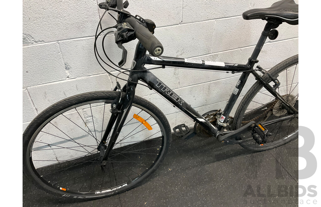 TREK Hybrid Bike