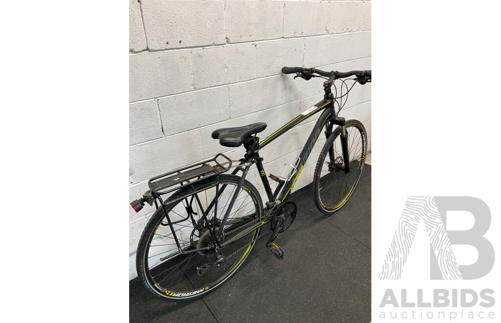MERIDA Crosway 100 Hybrid Bike