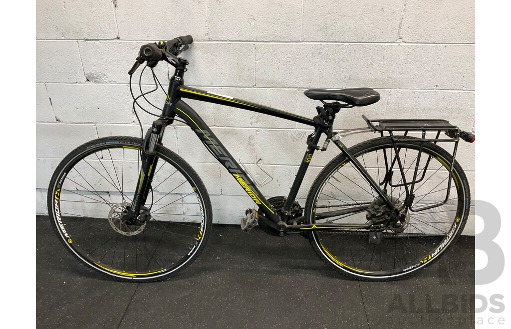 MERIDA Crosway 100 Hybrid Bike