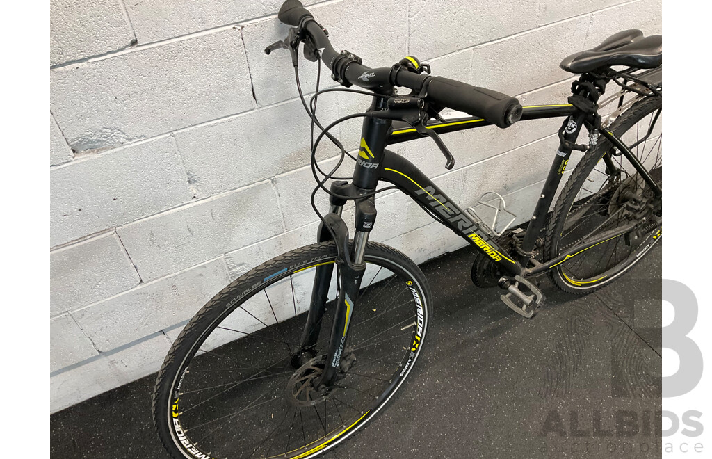 MERIDA Crosway 100 Hybrid Bike