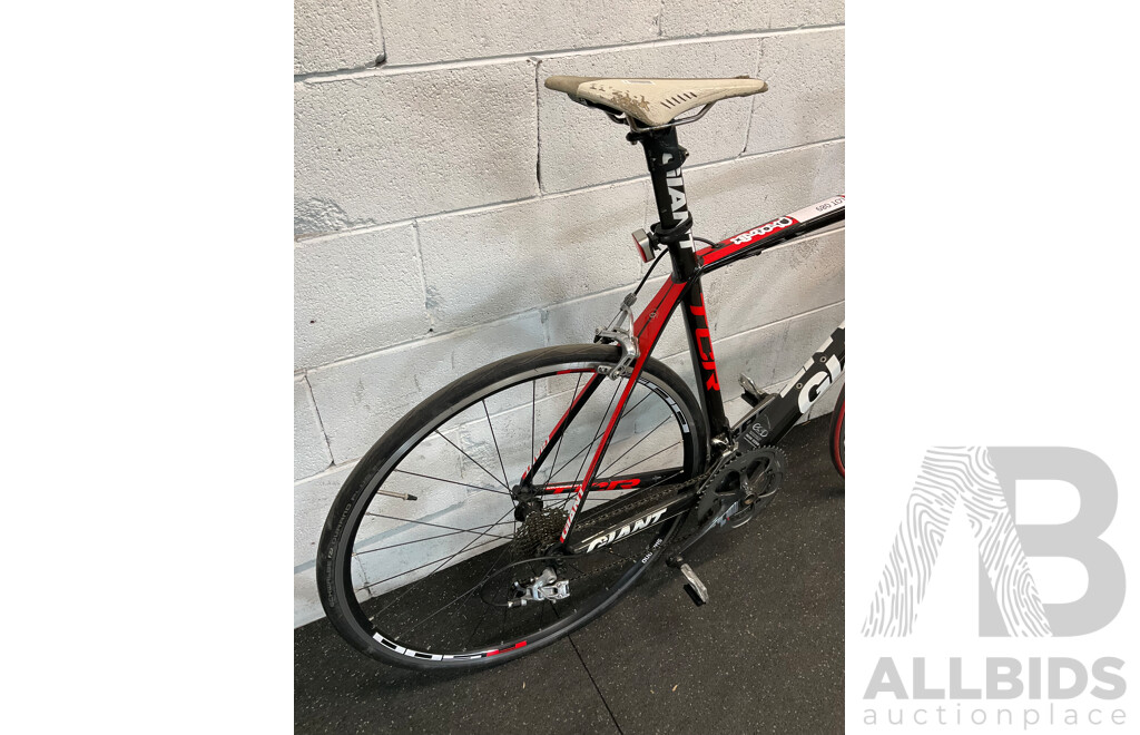 GIANT TCR Carbon Race Road Bike