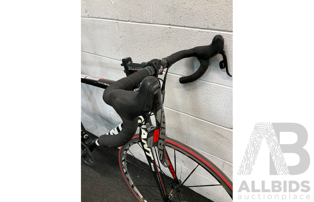 GIANT TCR Carbon Race Road Bike