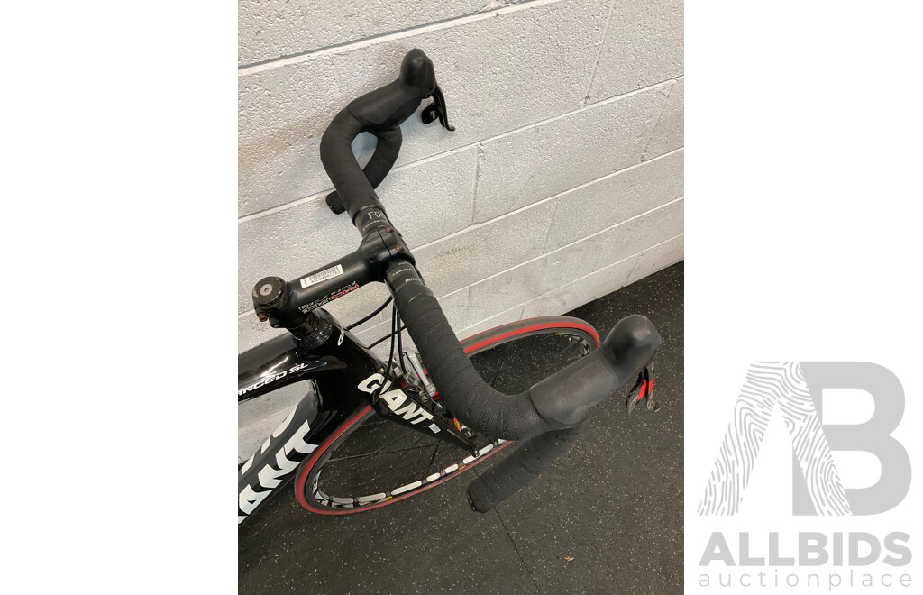 GIANT TCR Carbon Race Road Bike