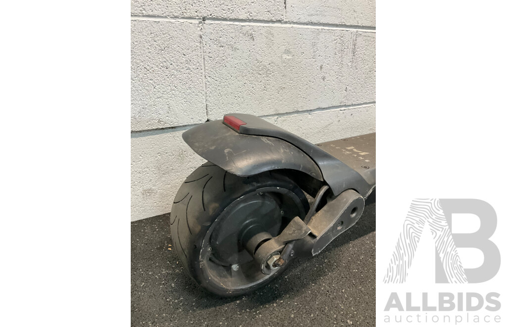 WIDEWHEEL Pro Electric Scooter