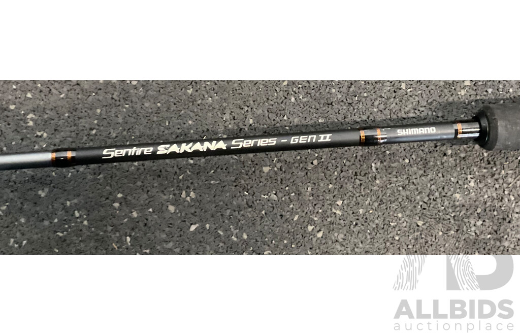 SUPER CASTER KING Surf Rod & Shimano Sentire Sakana Gen II 2pce Spin Rods & Shakespeare Wild Series Rods with Carry Case