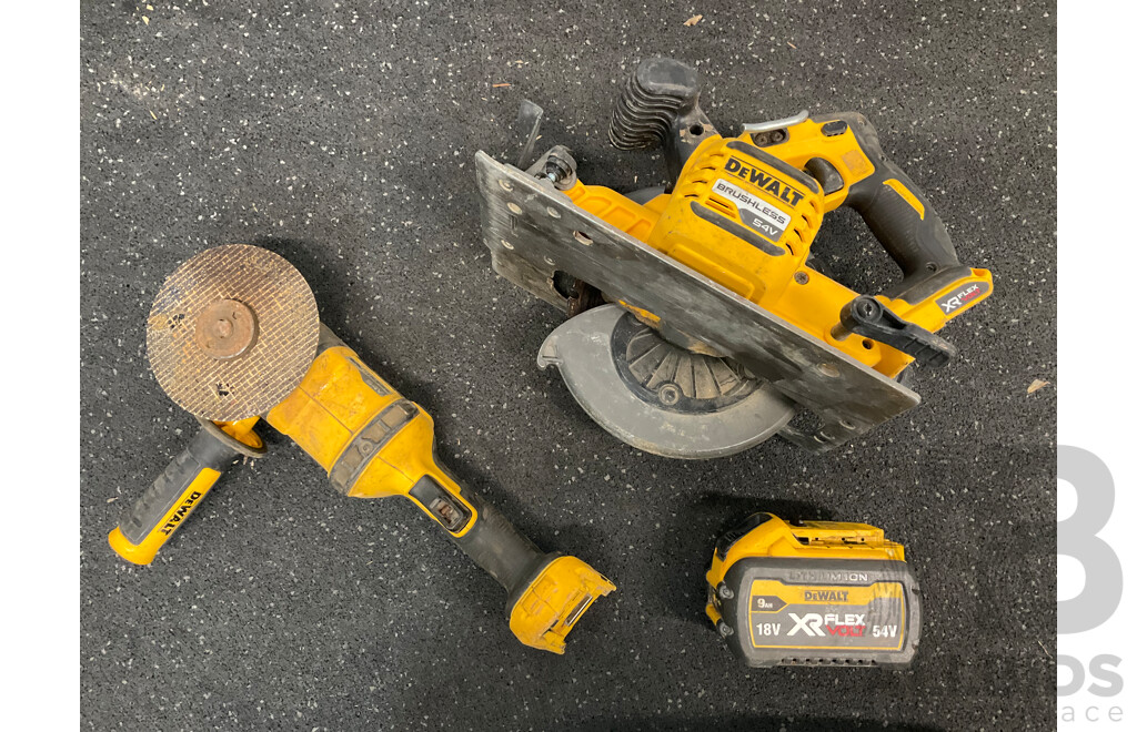DeWALT 18V  Angle Grinder (DCG418), Circular Saw (DCS578-XE) and 18V 9.0Ah Battery  - Lot of 3