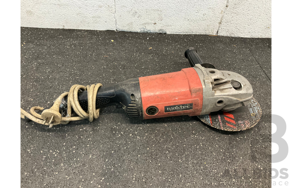 MAKITA MAKTEC 230mm Grinder Cutter (MT9001)