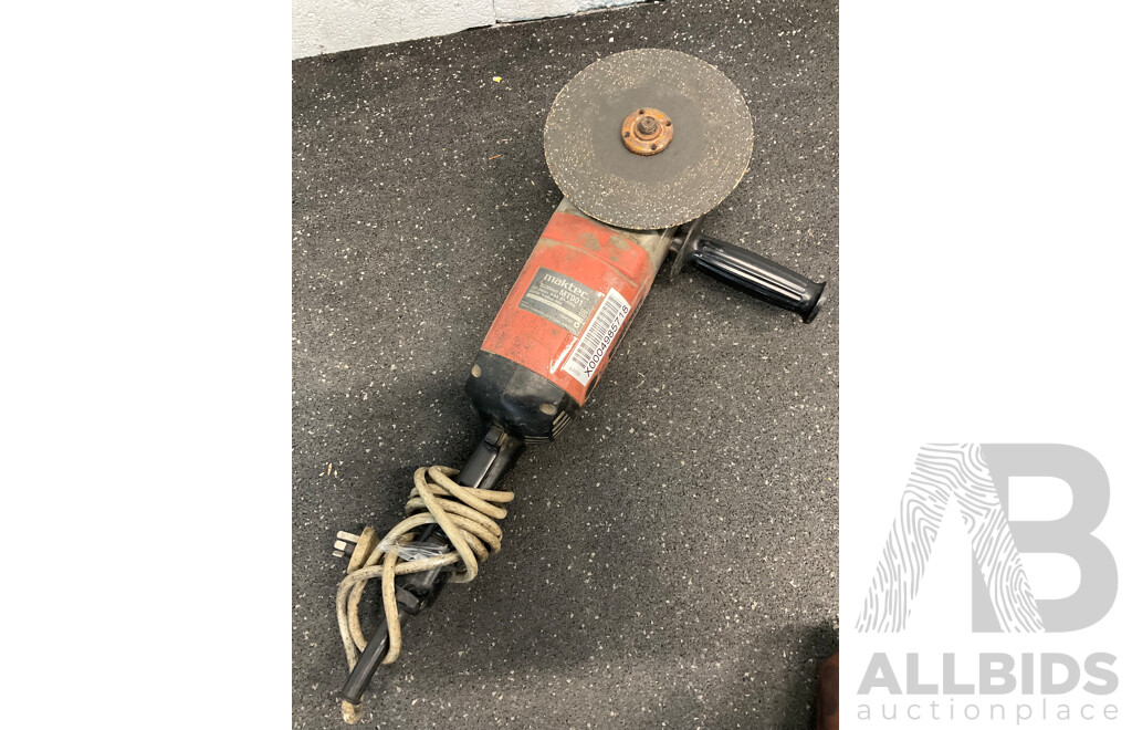 MAKITA MAKTEC 230mm Grinder Cutter (MT9001)