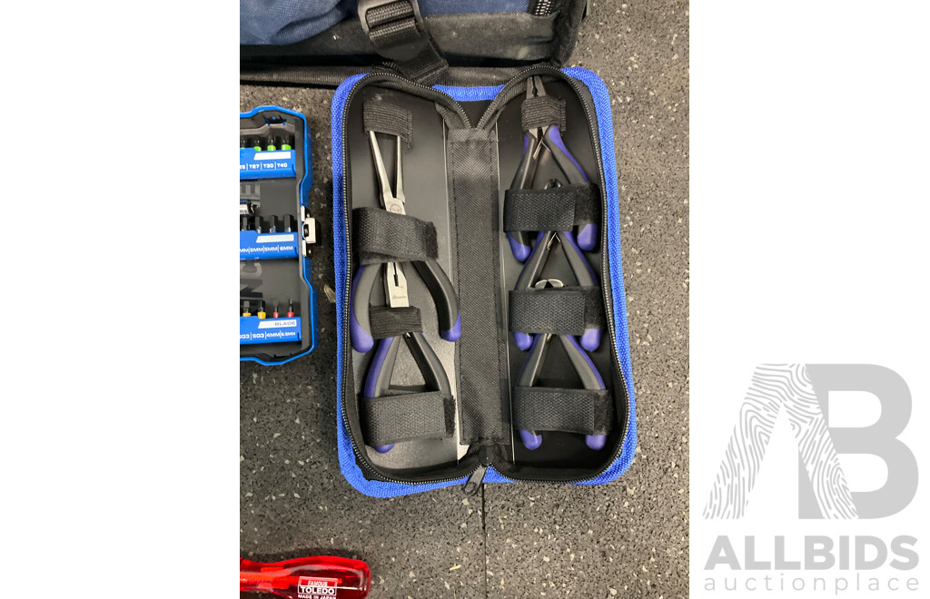 IRWIN Centre Tote Tool Bag and Tools, Including KINCROME Set and Spline Bit Rail Set, MECHPRO Pliers Set and More