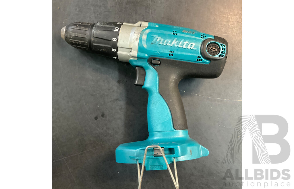 MAKITA 8444D Hammer Drill & Reciprocating Saw with 5 Batteies - Lot of 9