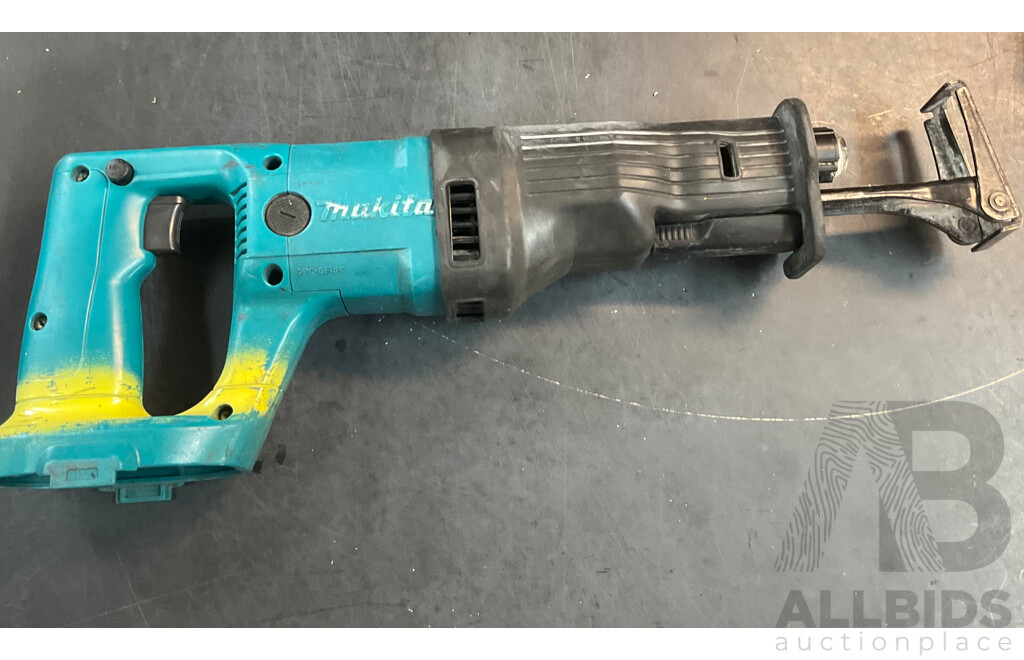 MAKITA 8444D Hammer Drill & Reciprocating Saw with 5 Batteies - Lot of 9