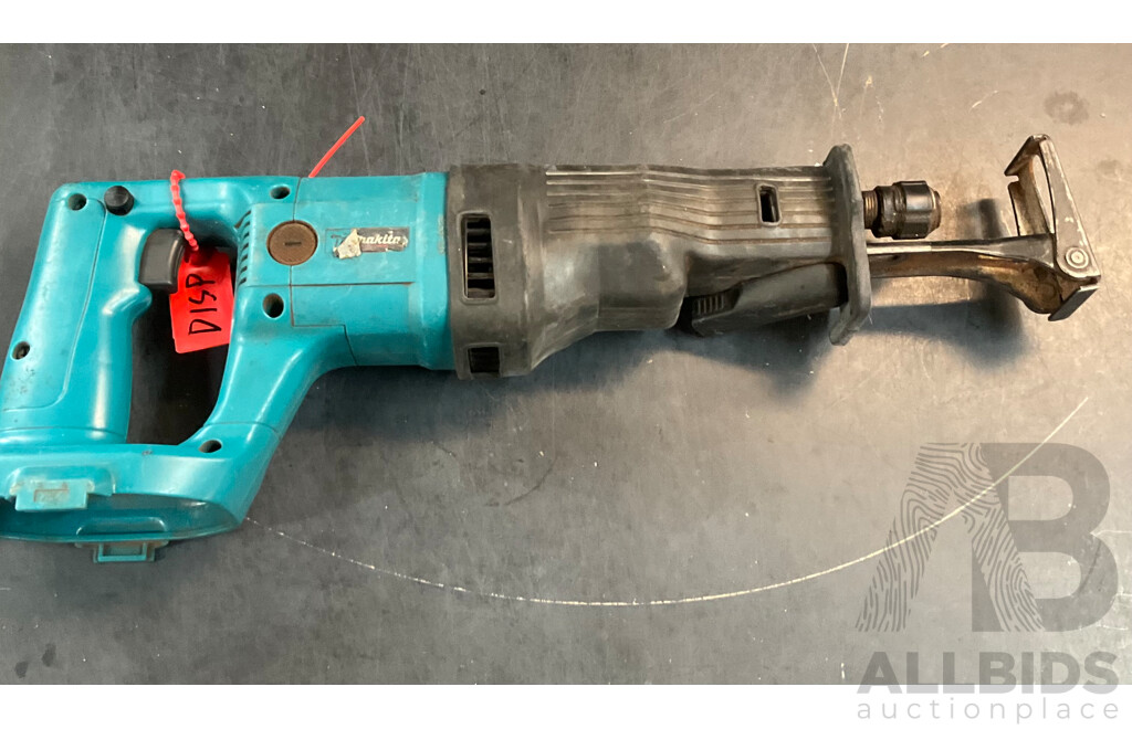 MAKITA 8444D Hammer Drill & Reciprocating Saw with 4 Batteies & Charger  - Lot of 9