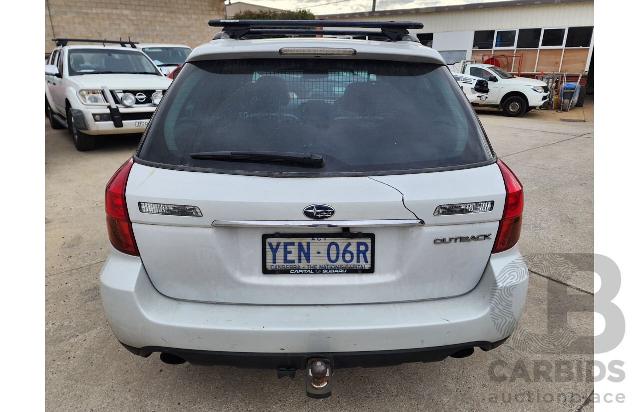 7/2006 Subaru Outback 2.5i MY06 4d Wagon White 2.5L
