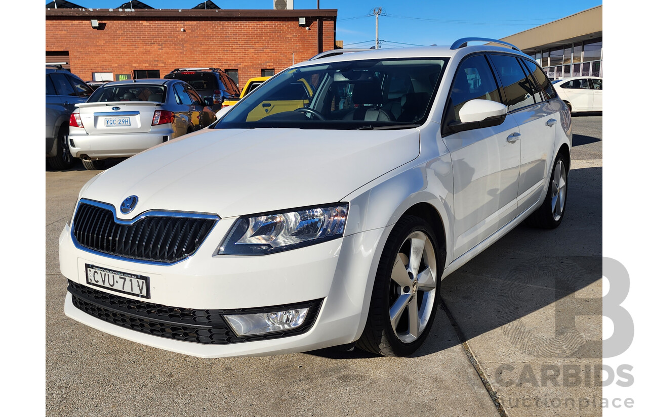 9/2014 Skoda Octavia 110 TDI Elegance NE 4d Wagon White 2.0L