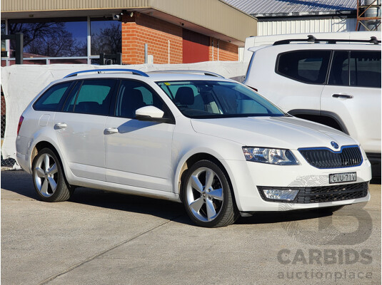9/2014 Skoda Octavia 110 TDI Elegance NE 4d Wagon White 2.0L