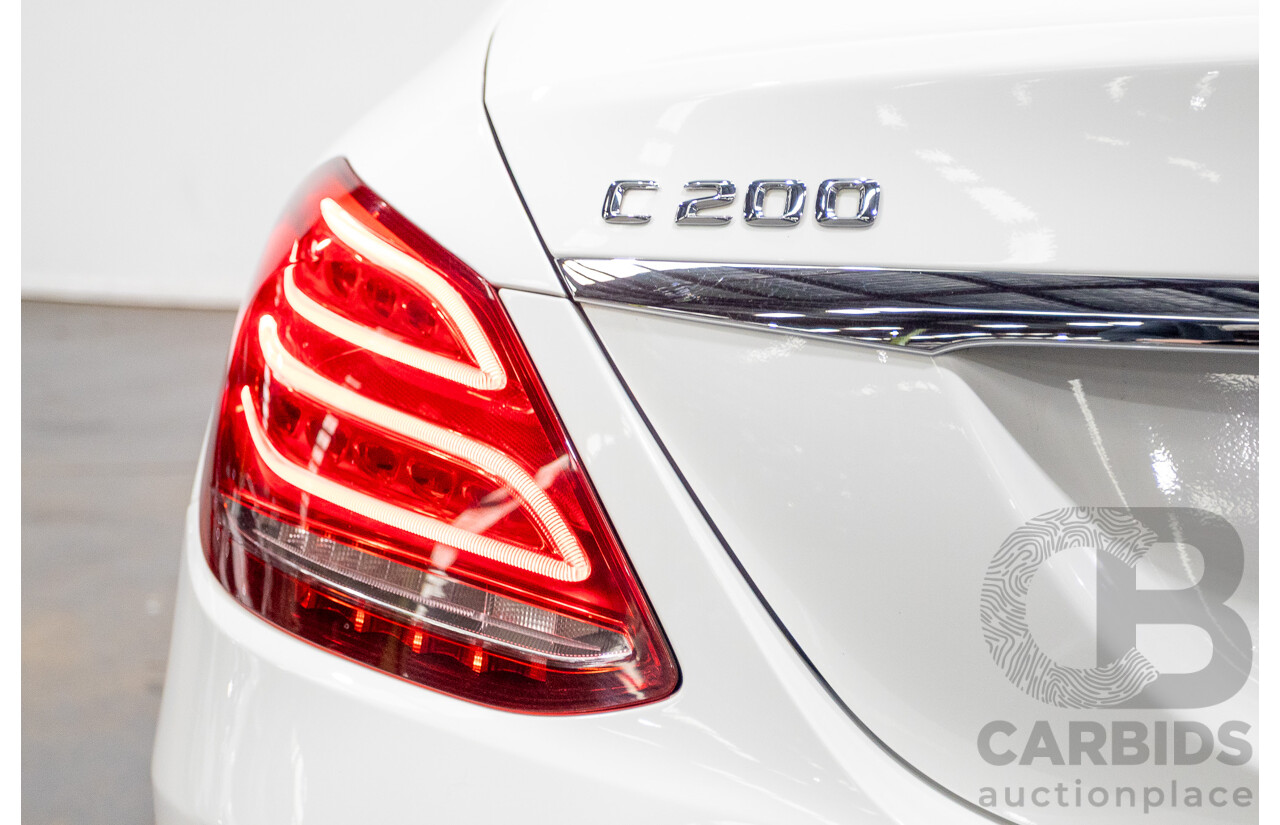 05/2016 Mercedes Benz C200 205 MY16 4d Sedan Polar White Turbo 2.0L