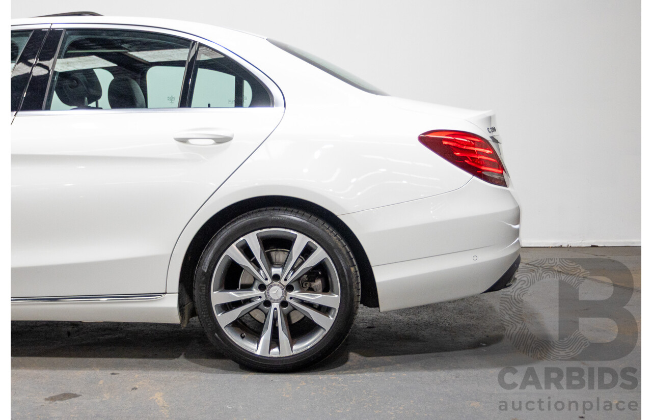 05/2016 Mercedes Benz C200 205 MY16 4d Sedan Polar White Turbo 2.0L