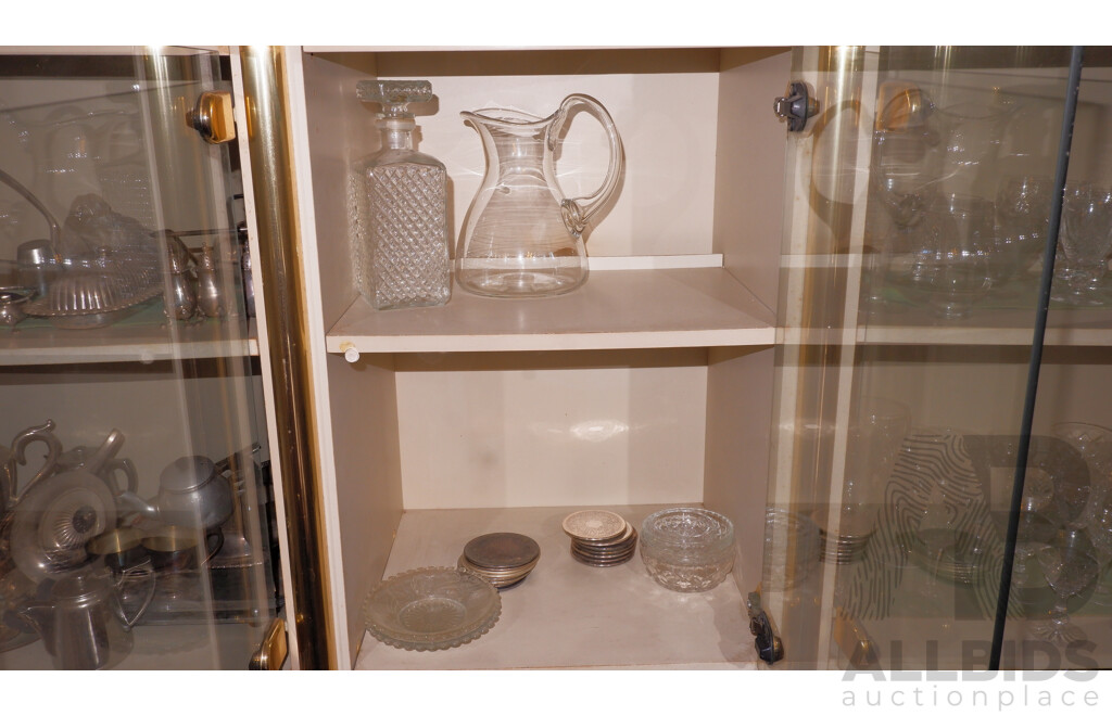 Large Quantity of Unsorted China, Glass and Silverware