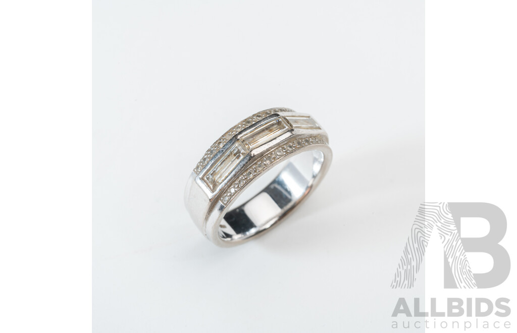 18ct White Gold Mens Diamond Set Wedding Ring, Est TDW 1.50ct, Size P, 10.52 Grams