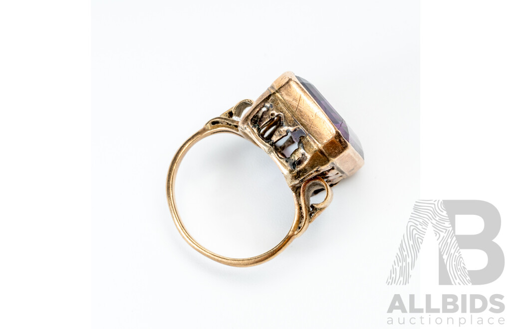 8ct Vintage Amethyst Cocktail Ring, Size N, 9.36 Grams