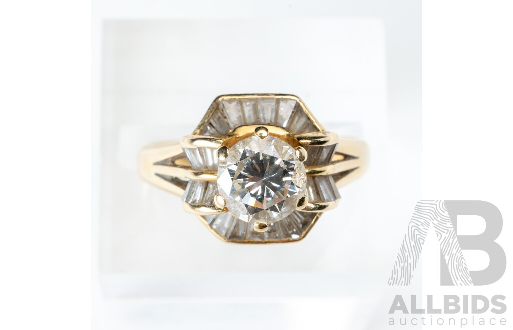 18ct 1.0ct Solitiare Diamond Cluster Engagement Ring, Est TDW 1.50ct, Size O, 5.60 Grams