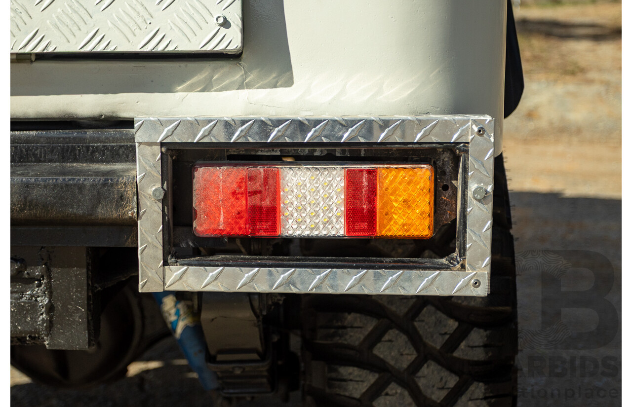 11/1977 Toyota Landcruiser SWB FJ40 (4x4) 2d Softtop White 4.2L