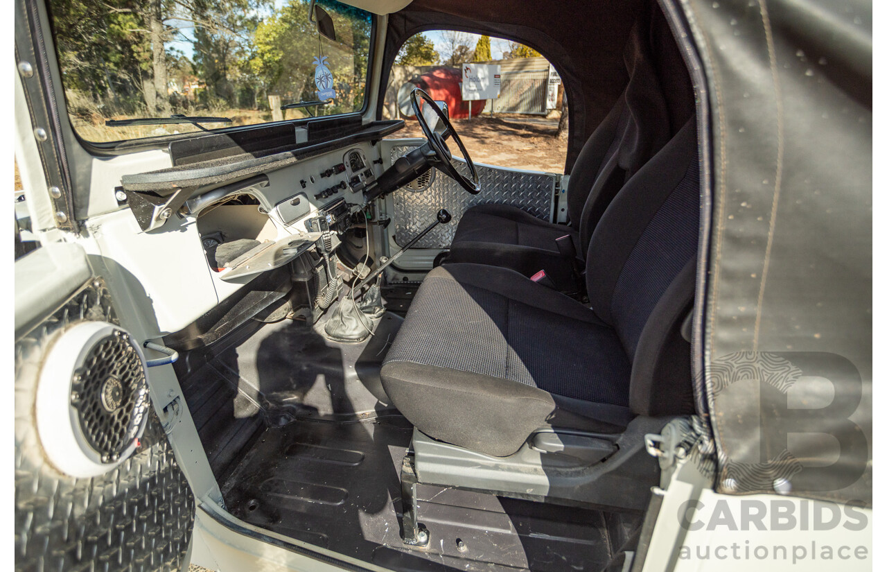 11/1977 Toyota Landcruiser SWB FJ40 (4x4) 2d Softtop White 4.2L