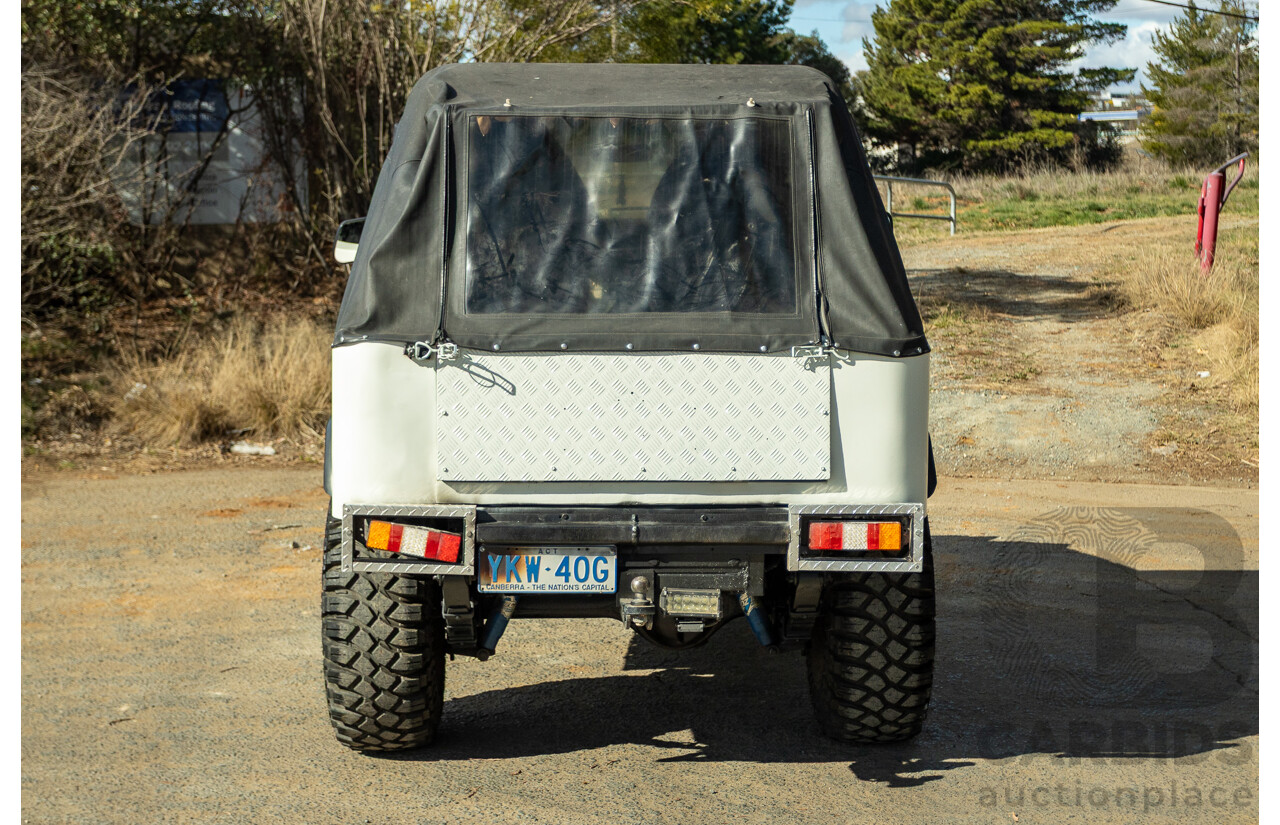 11/1977 Toyota Landcruiser SWB FJ40 (4x4) 2d Softtop White 4.2L