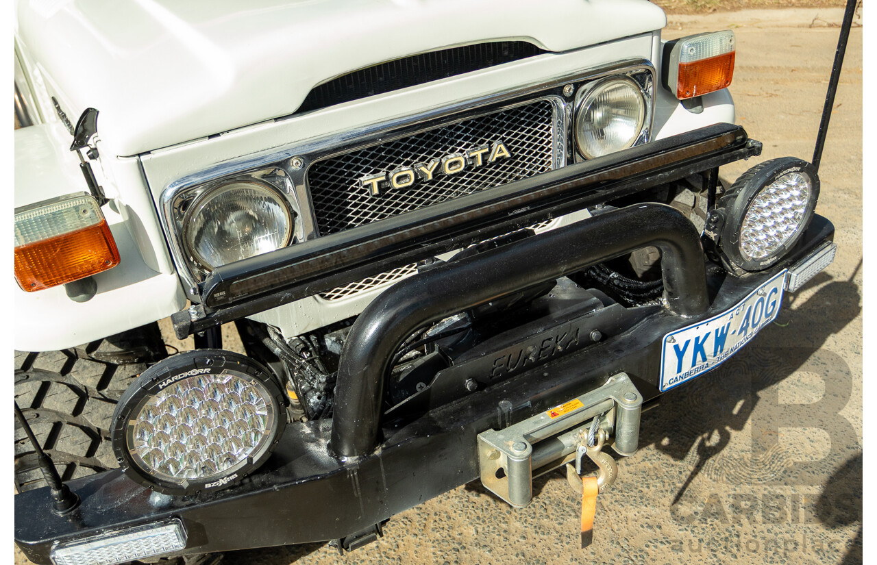 11/1977 Toyota Landcruiser SWB FJ40 (4x4) 2d Softtop White 4.2L