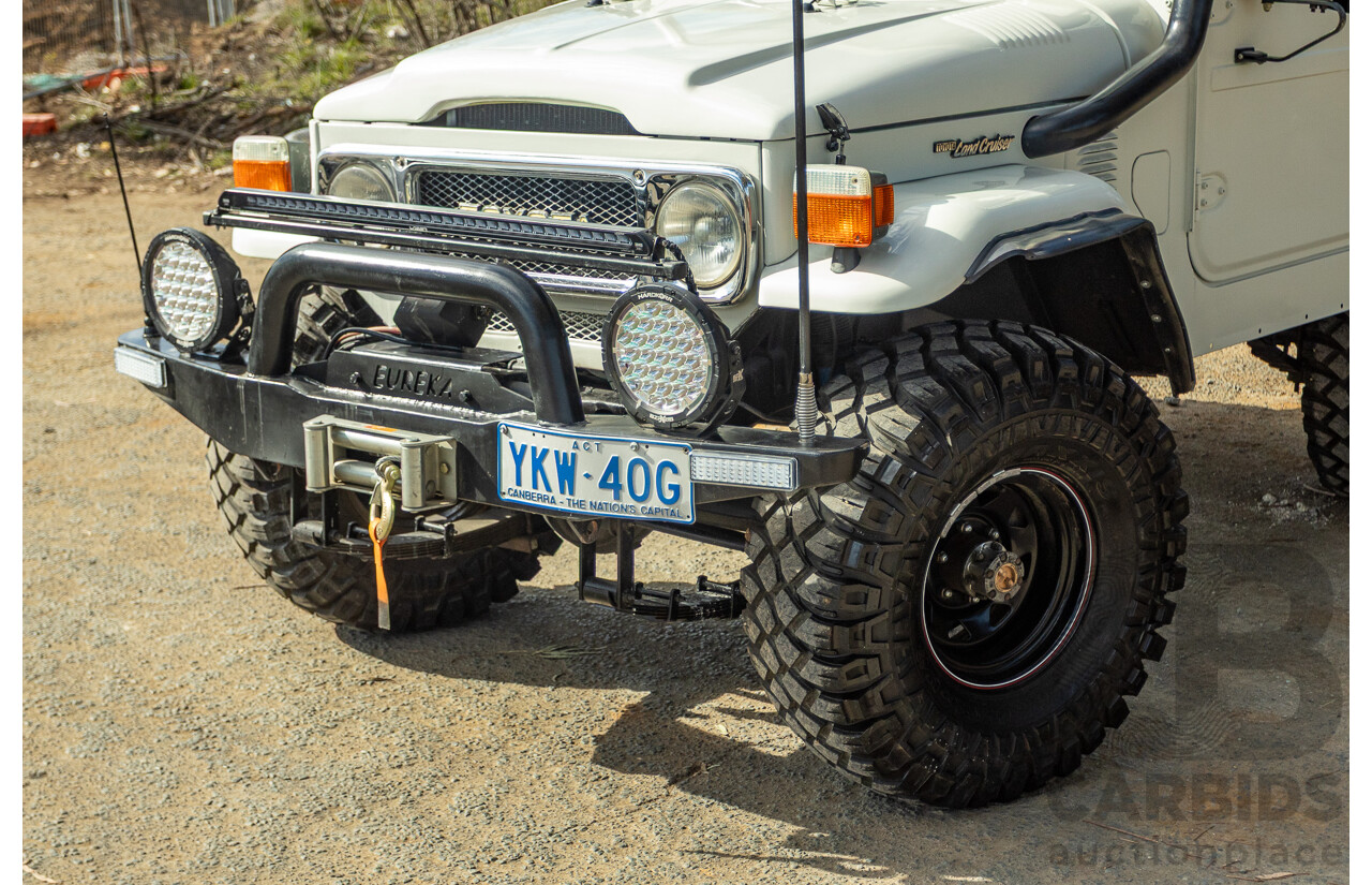 11/1977 Toyota Landcruiser SWB FJ40 (4x4) 2d Softtop White 4.2L