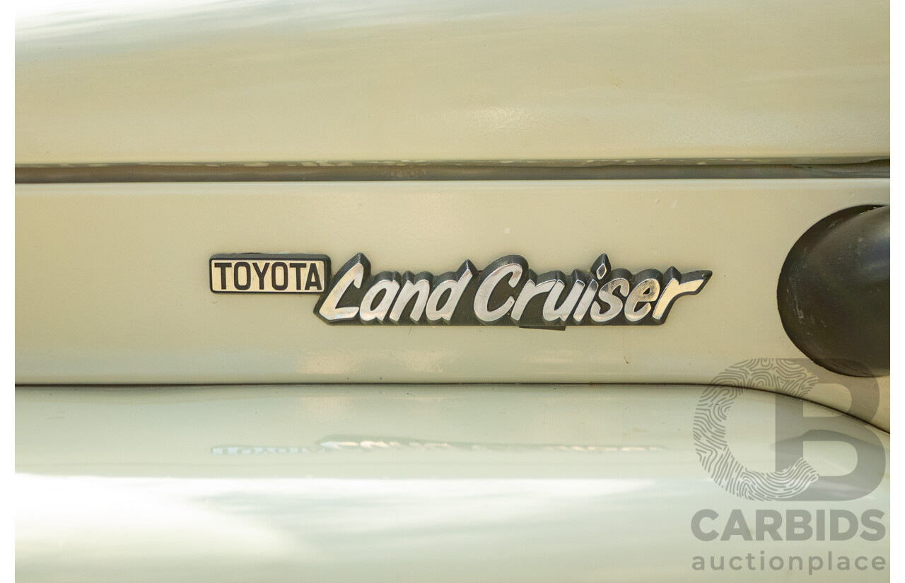 11/1977 Toyota Landcruiser SWB FJ40 (4x4) 2d Softtop White 4.2L