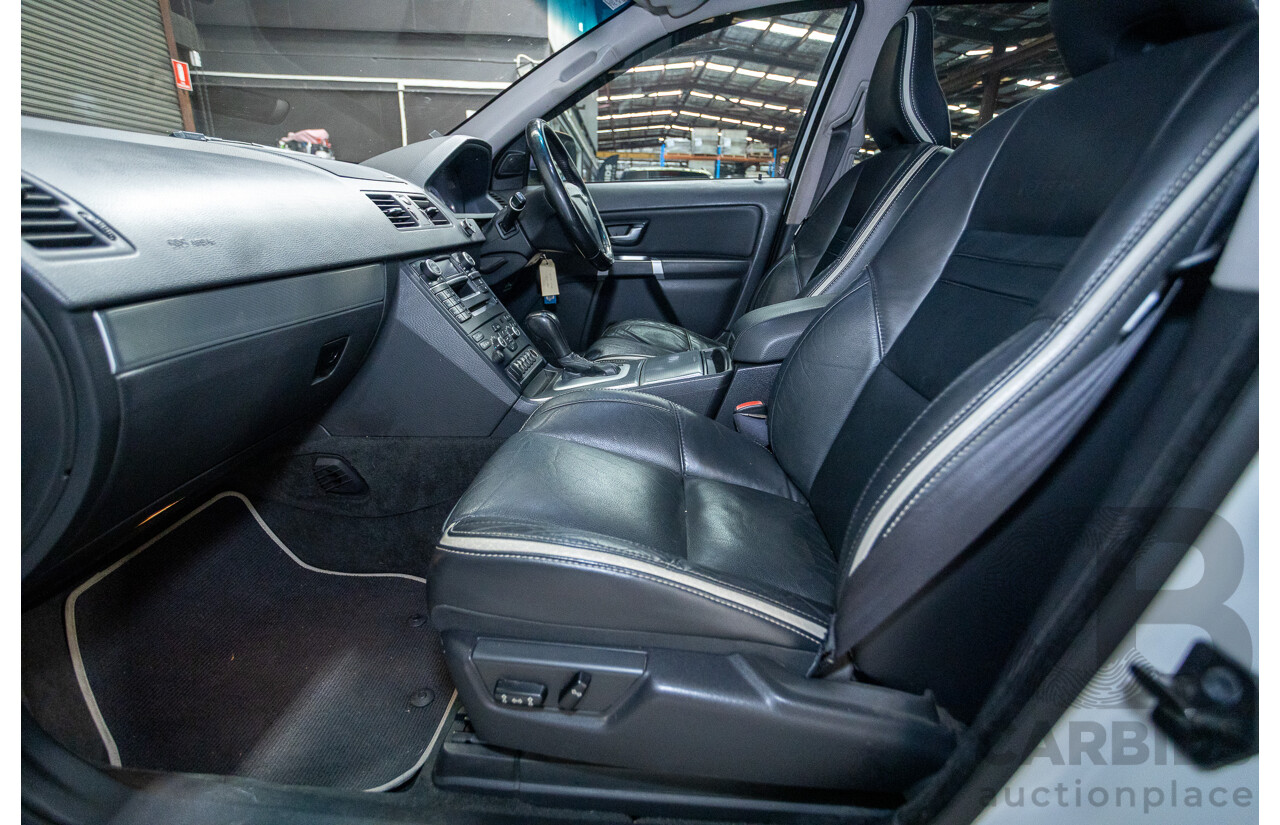 11/2010 Volvo XC90 V8 R-Design (4x4) MY11 4d Wagon Ice White V8 4.4L