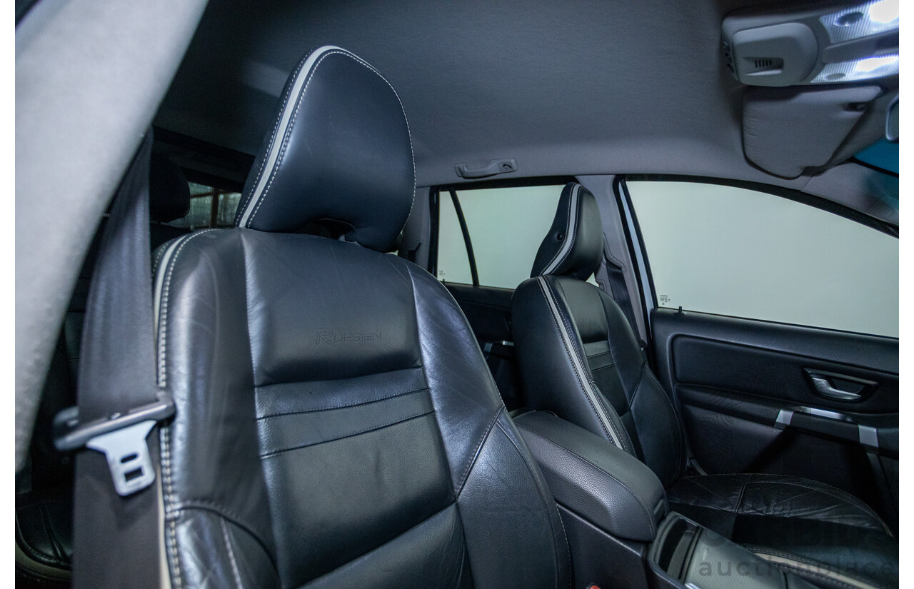 11/2010 Volvo XC90 V8 R-Design (4x4) MY11 4d Wagon Ice White V8 4.4L