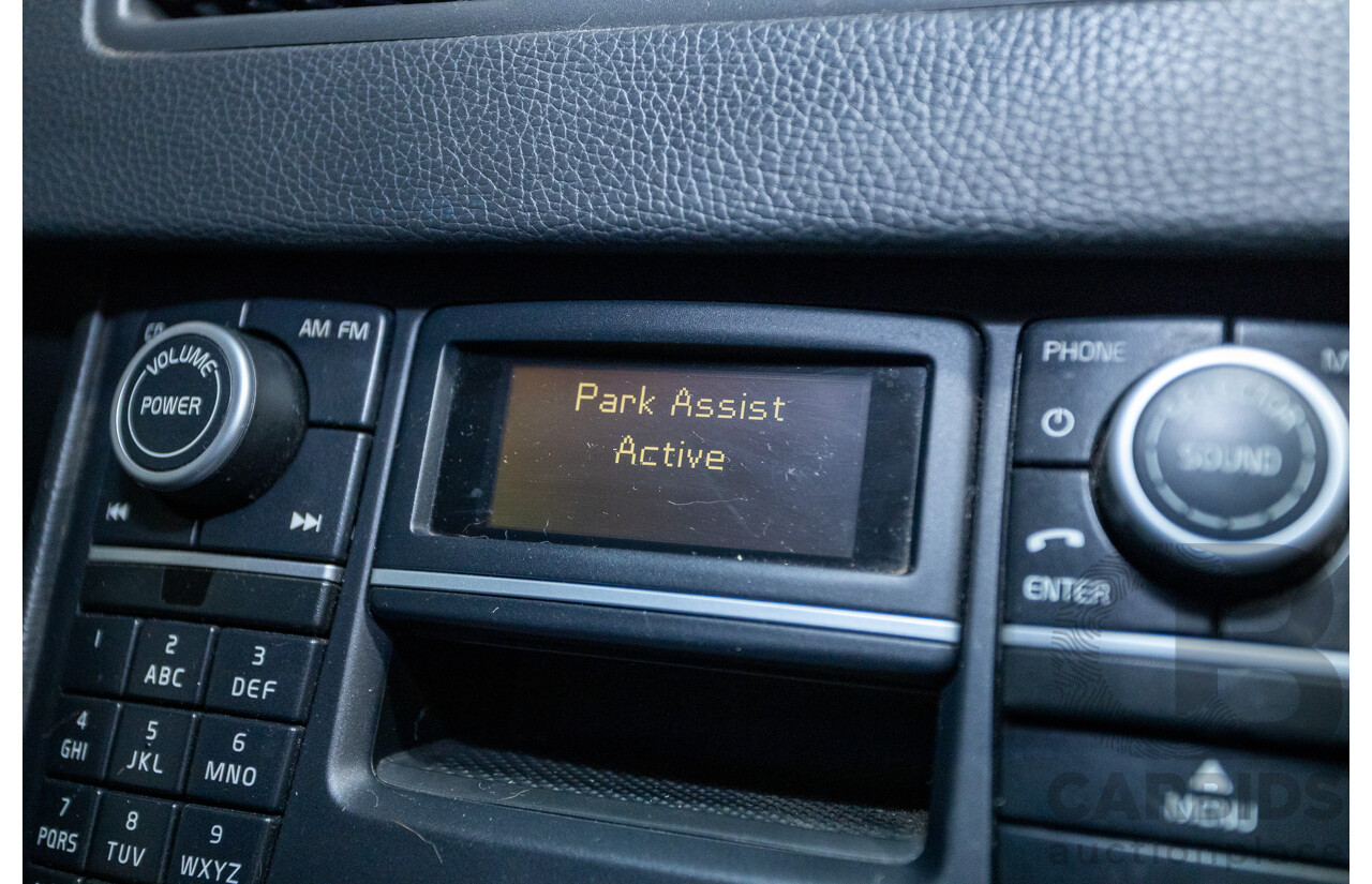 11/2010 Volvo XC90 V8 R-Design (4x4) MY11 4d Wagon Ice White V8 4.4L