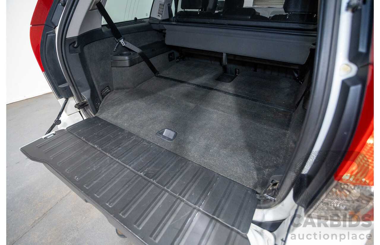 11/2010 Volvo XC90 V8 R-Design (4x4) MY11 4d Wagon Ice White V8 4.4L