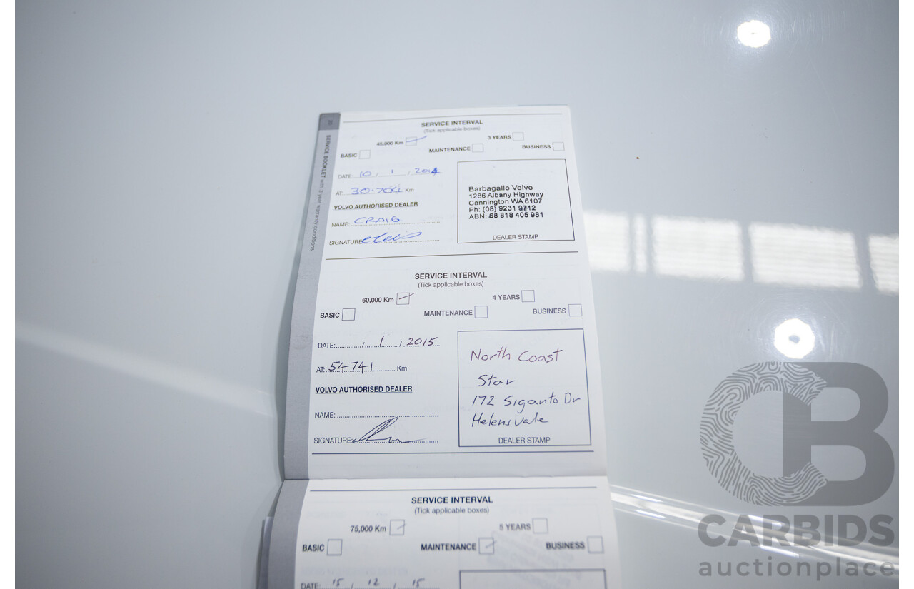 11/2010 Volvo XC90 V8 R-Design (4x4) MY11 4d Wagon Ice White V8 4.4L