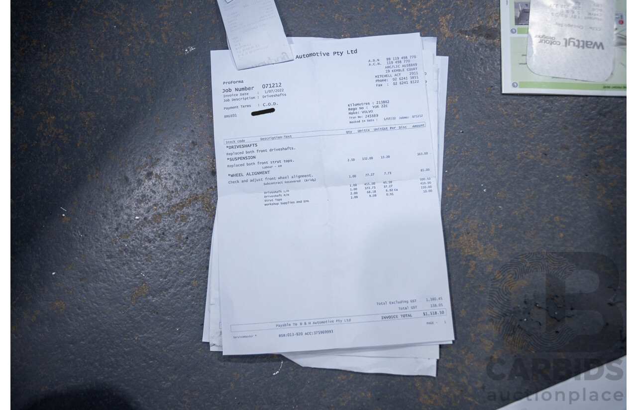 11/2010 Volvo XC90 V8 R-Design (4x4) MY11 4d Wagon Ice White V8 4.4L