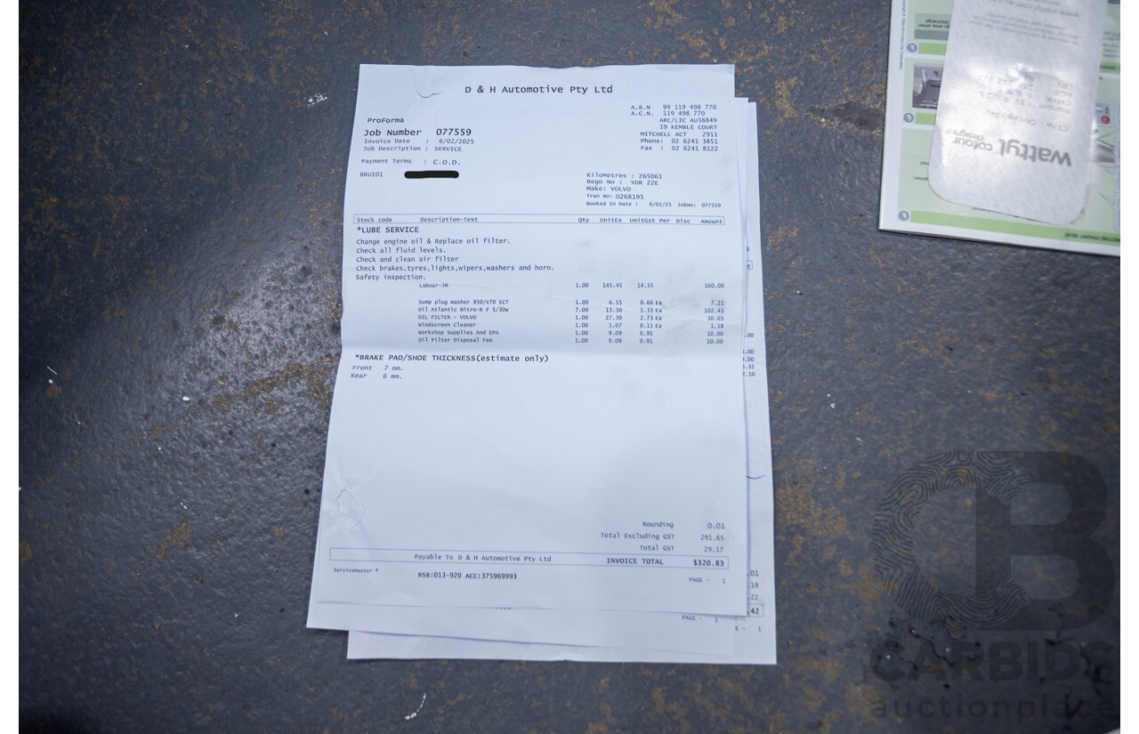 11/2010 Volvo XC90 V8 R-Design (4x4) MY11 4d Wagon Ice White V8 4.4L