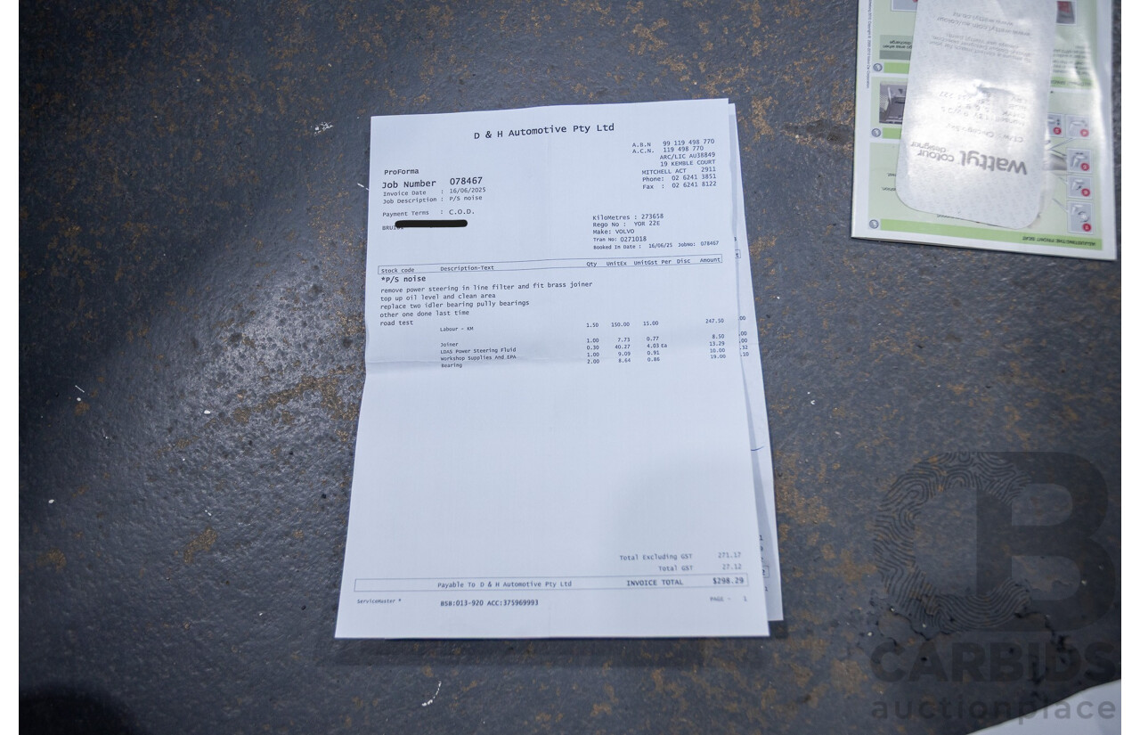 11/2010 Volvo XC90 V8 R-Design (4x4) MY11 4d Wagon Ice White V8 4.4L